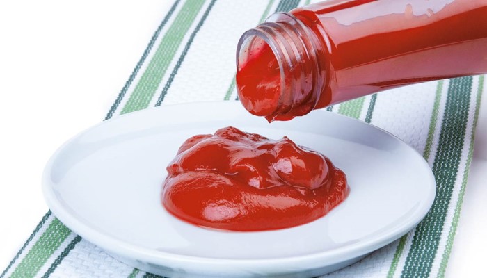 Limpiar aluminio con ketchup